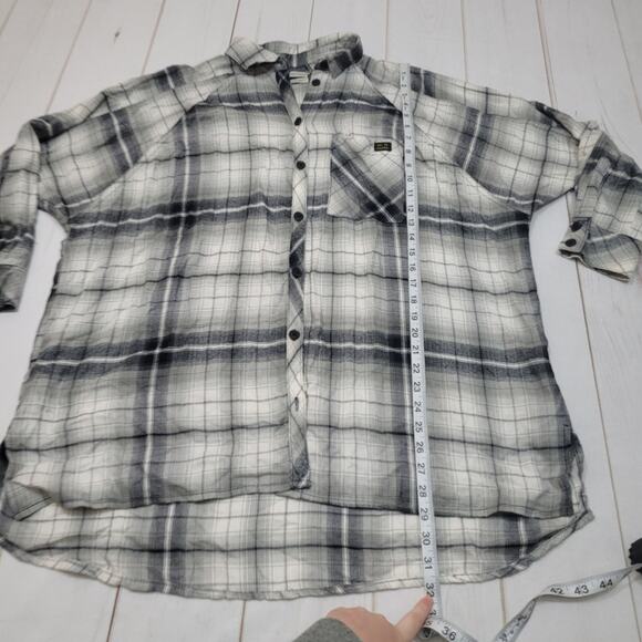 Urban Outfitters UO Brendan oversized boyfriend button down shirt plaid - Picture 4 of 9